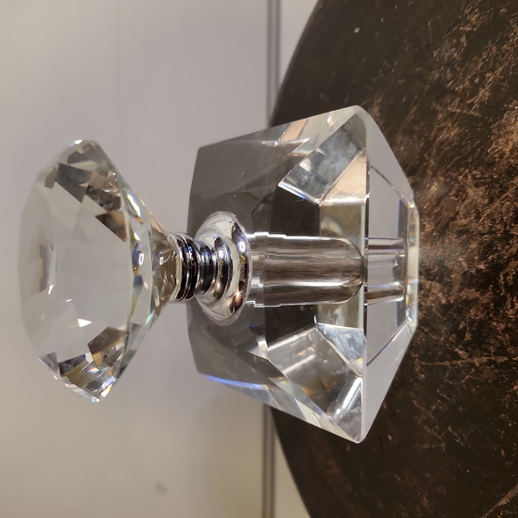 Large Vintage Crystal Perfume Bottle with Snuffer Diamond Stopper - Picture 4 of 13